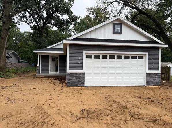 2245 Macarthur Rd, Muskegon, MI 49442