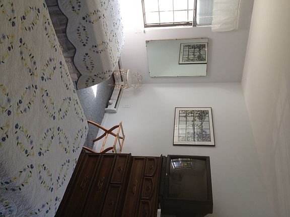3rd image of 4 Foxwood Dr APT 3