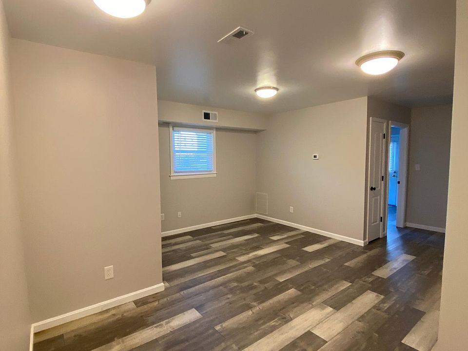 1st image of 404 Jackson St APT 109