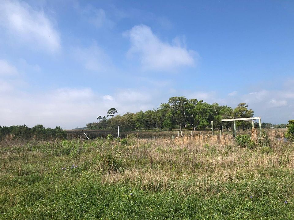 1st image of 5085 Lambert Ln