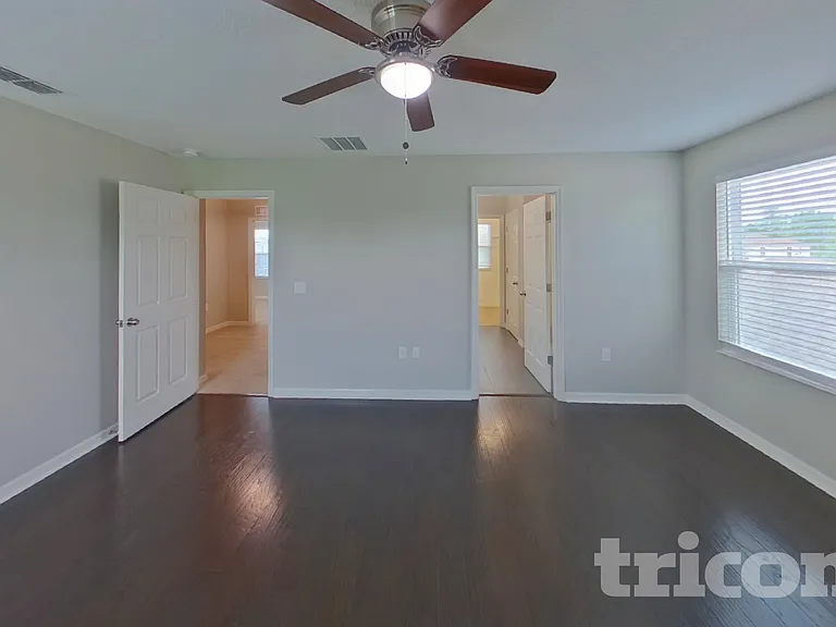 10710 Southern Forest Dr — Photo 6