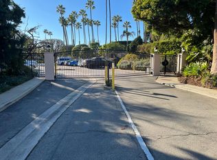 283 S Barrington Ave APT C4, Los Angeles, CA 90049