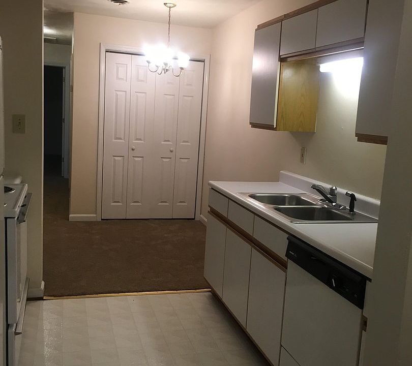 1st image of 2732 Brandon Ave SW APT D4