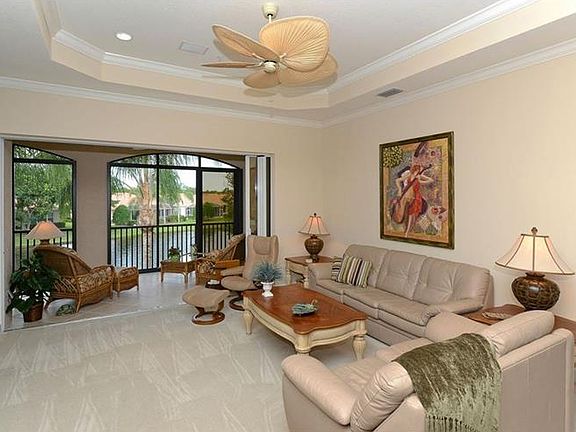 2nd image of 5234 Parisienne Pl