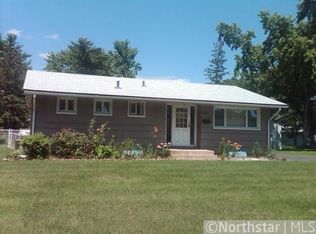 2912 Mumford Rd, Brooklyn Center, MN 55430