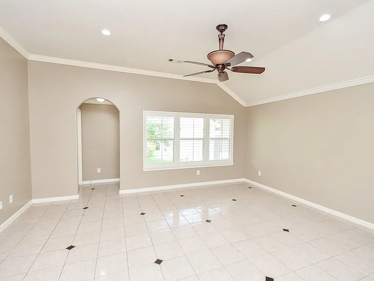 15975 Cottage Ivy Cir — Photo 19