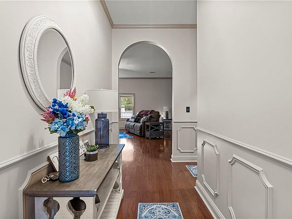 2nd image of 55 Oakwood Dr