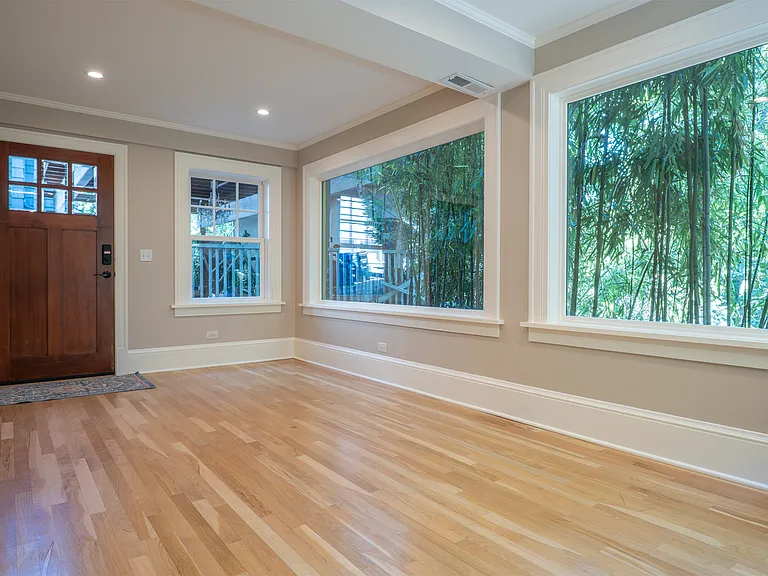 Great office or extra bedroom.