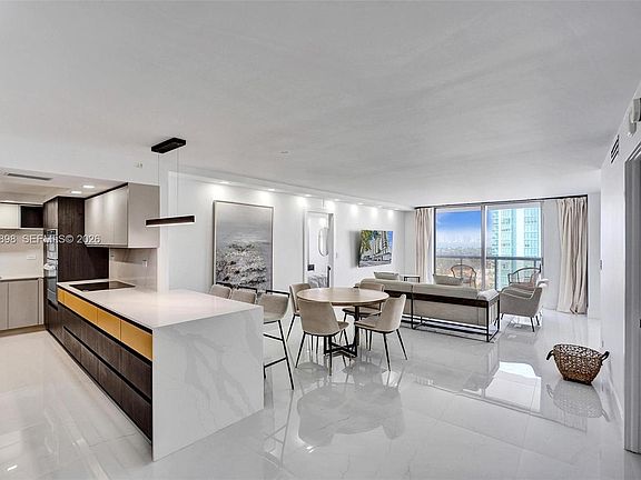 3rd image of 6039 Collins Ave APT 1736