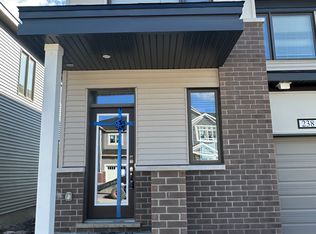 238 Billrian Cres, Ottawa, ON K2S 3A6