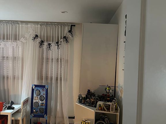 5th image of 44 Thayer Pl Floor 2
