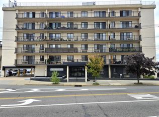 233 12th St APT 1G, Palisades Park, NJ 07650
