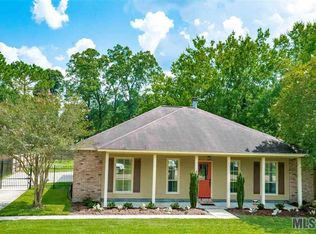 17156 Roble Ave, Greenwell Springs, LA 70739