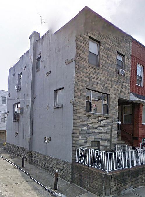2nd image of 2807 S Iseminger St
