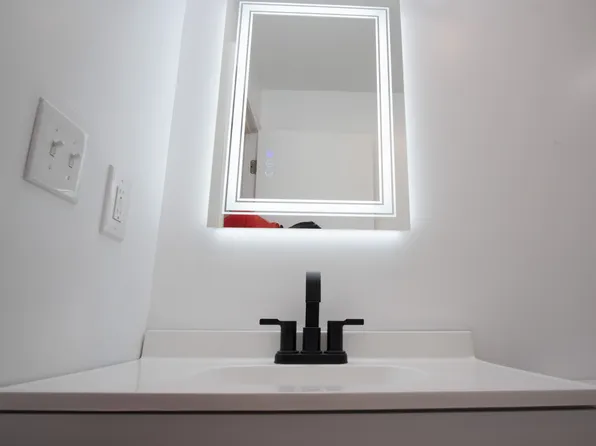 106 Woodhouse Ln, Savannah, GA 31406