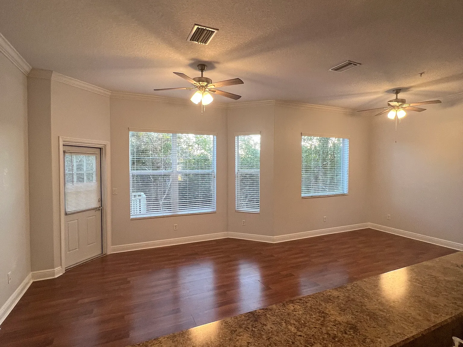 475 Bayou Village Dr — Photo 3