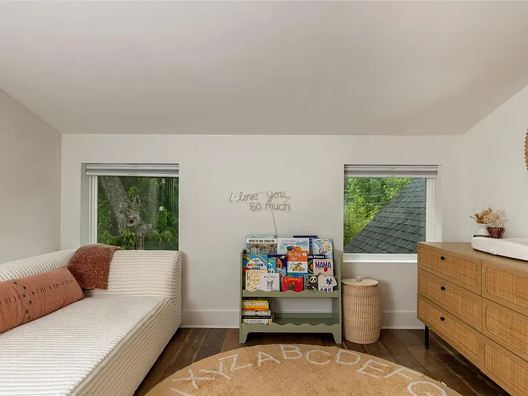 1129 Henninger St #B — Photo 18