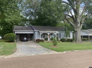 617 S Home St, Union City, TN 38261