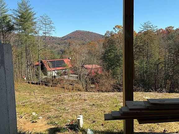 5th image of 20B Twin Springs Rd