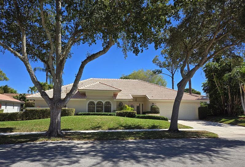 1st image of 2632 NW 29th Avenue