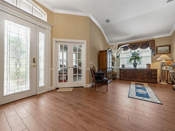 4th image of 11610 Grove Arcade Dr