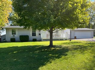 815 N 3rd St, Monmouth, IL 61462
