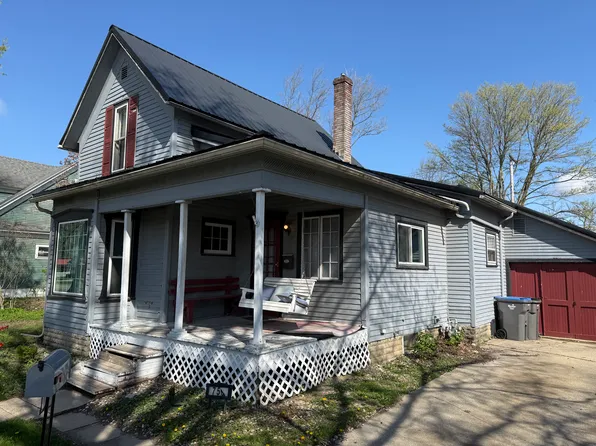 754 W Market St, Nappanee, IN 46550