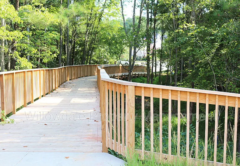 6002 Kentworth Dr — Photo 27