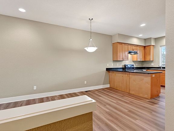 3rd image of 17218 NE Glisan St #17224