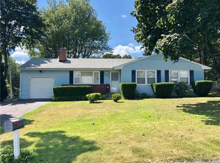 31 Turner Ave, Trumbull, CT 06611