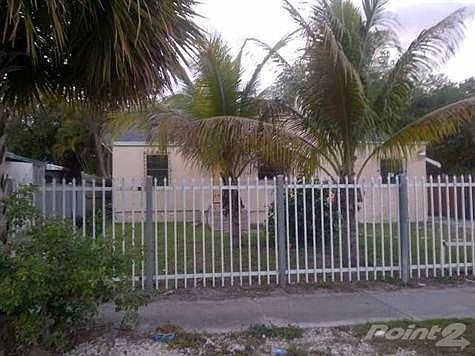 1st image of 5434 NE 1st Ave