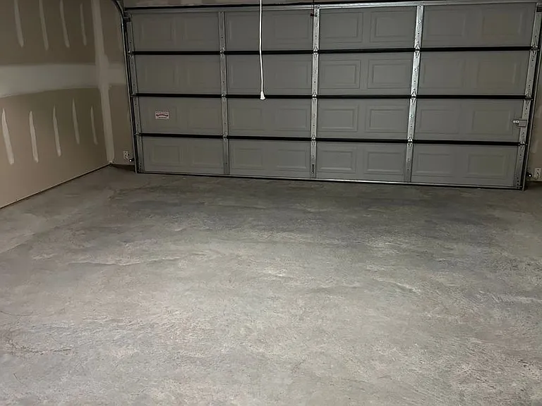 10316 Debbie Dr N — Photo 16