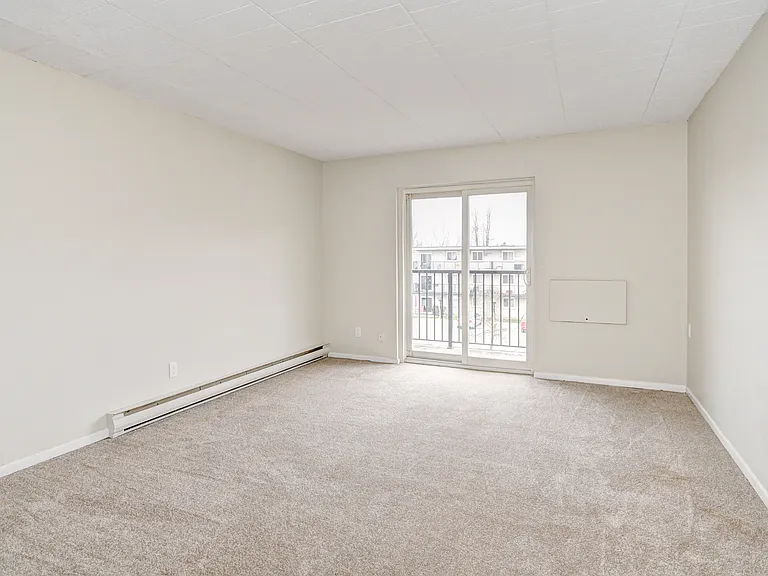 65 Timmins Cres — Photo 7