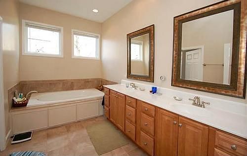 5th image of 10421 Buxton Ln
