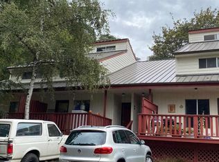 327 Hill St, Silverton, OR 97381