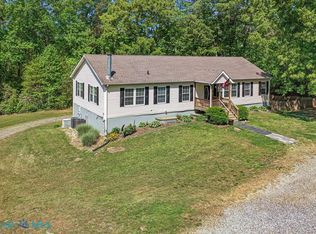 390 Captains Point Ln, Heathsville, VA 22473