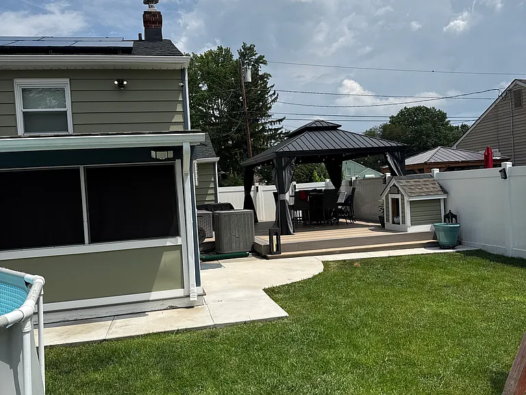 735 Baylor St — Photo 7