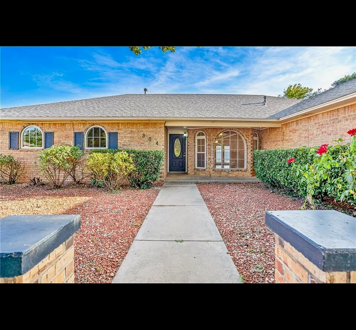 3 bed, 1998 sqft, $1,800 — Photo 2