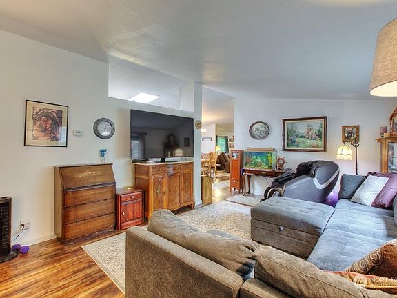 3rd image of 13396 Burchard Drive SW