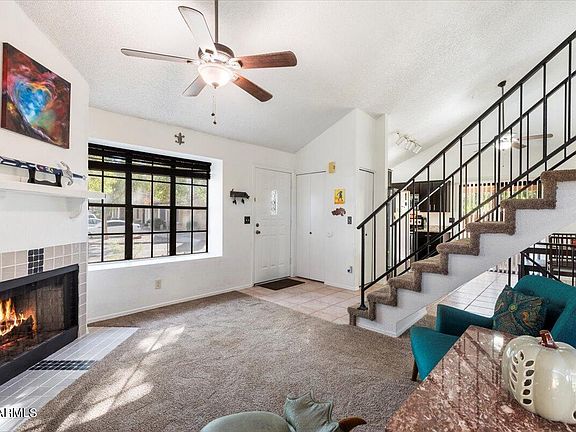 4th image of 921 W University Drive #1131