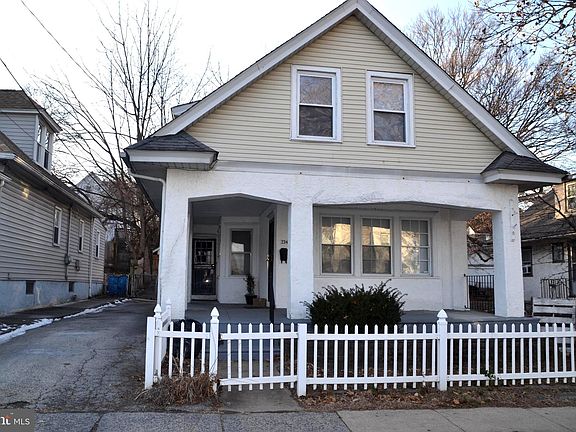 2nd image of 234 Lewis Ave