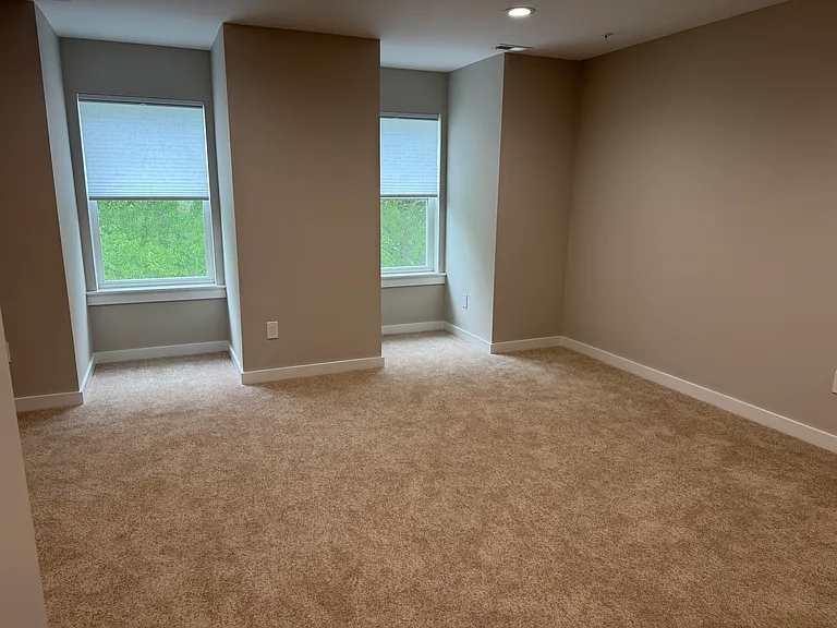 3rd Floor Bedroom with Windows to Oglethorpe St.