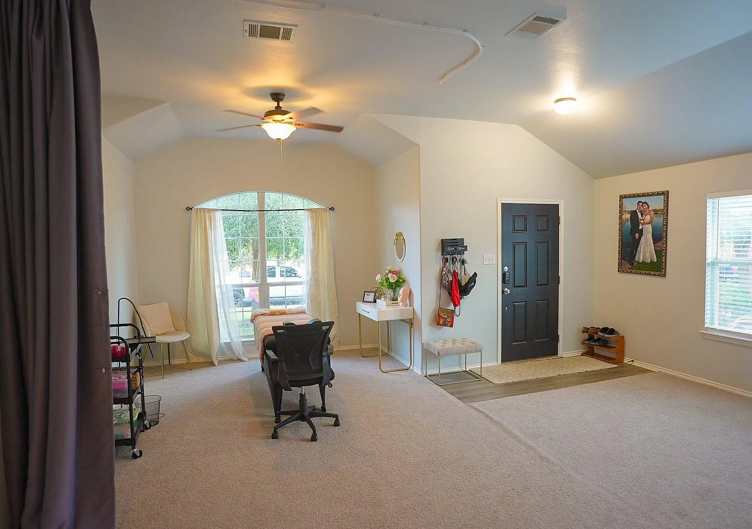 4 bed, 2.0 bath, 1942 sqft, $2,200 — Photo 4