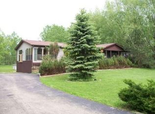 7332 Lobdell Rd, Linden, MI 48451