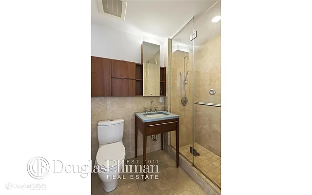 Rented by Douglas Elliman | media 21