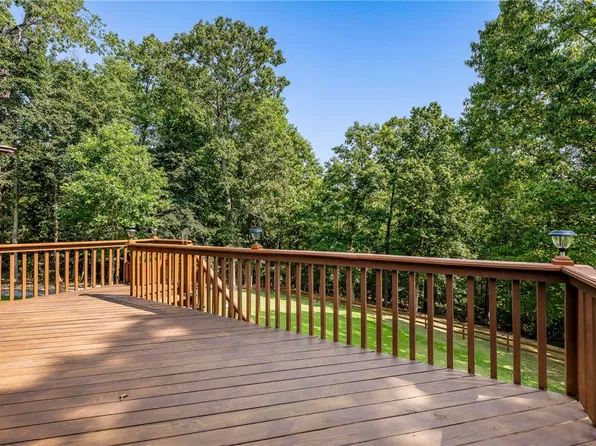 31 Lancaster Dr, Bella Vista, AR 72715