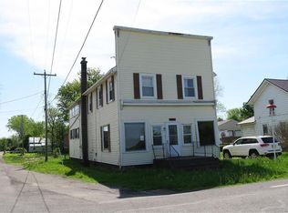 1811 County Line Rd, Lyndonville, NY 14098