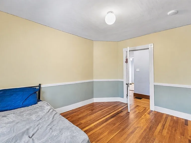 4 State St #4 — Photo 15