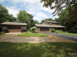 14905 W Winchester Dr, Brimfield, IL 61517