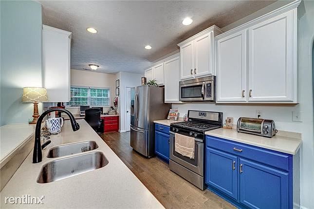 1st image of 9069 Aldbury Dr